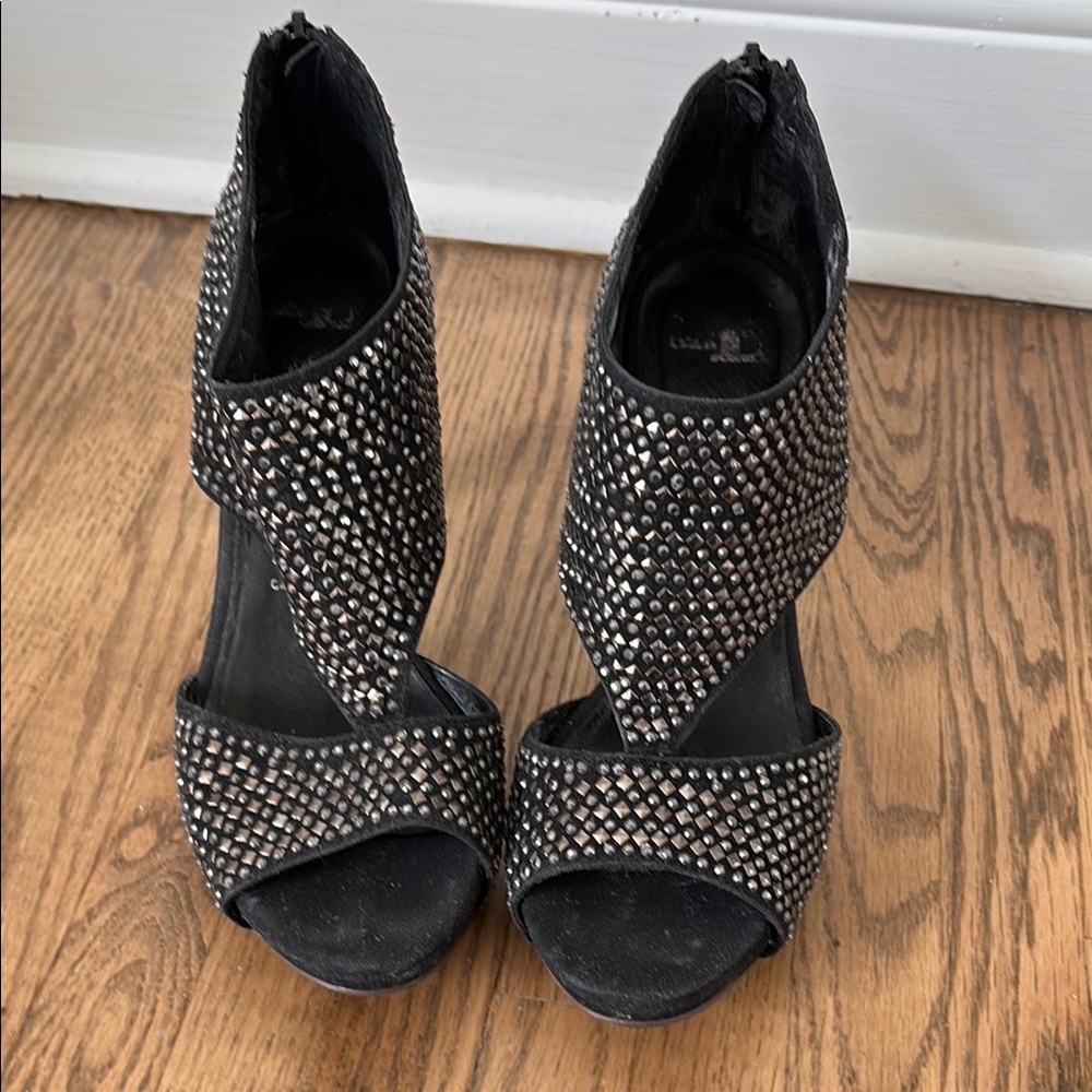 Elegant Black Studded Women's Sandals